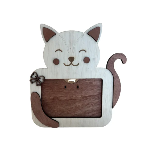 Cadre photo en bois en forme de chat tenant une photo d’enfant