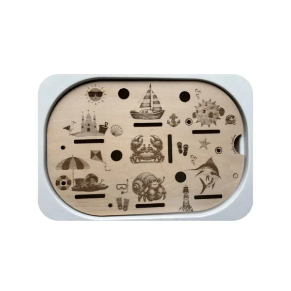 Insert sensoriel plage avec château de sable et crabes en bois pour imagination