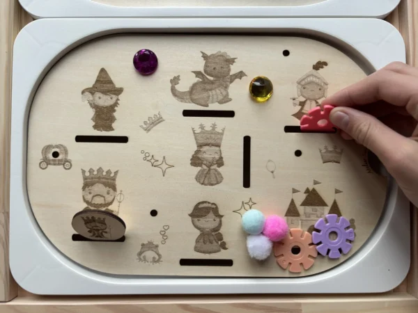 Insert sensoriel en bois - Royaume des princesses