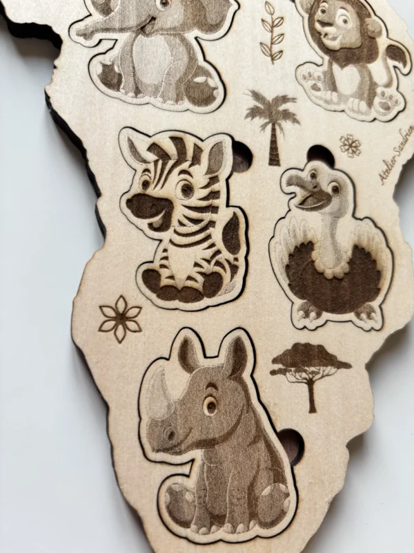 Puzzle en bois - Les animaux de l'Afrique sur la carte de l'Afrique - zoom