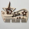Porte-médailles Gymnastique personnalisé en bois