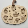 Puzzle en bois en forme de citrouille Halloween - les personnages et objets