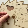 Puzzle en bois - Hérisson avec le coeur tenu en main