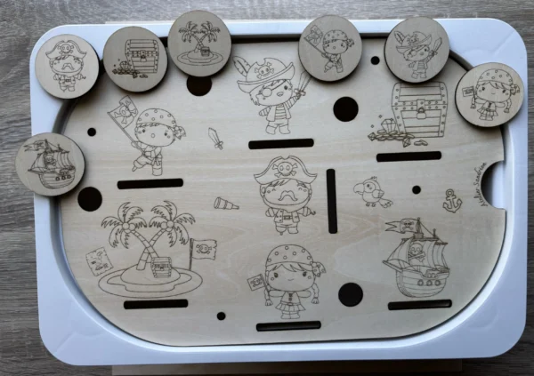 Insert sensoriel en bois - Les pirates (version réaliste)