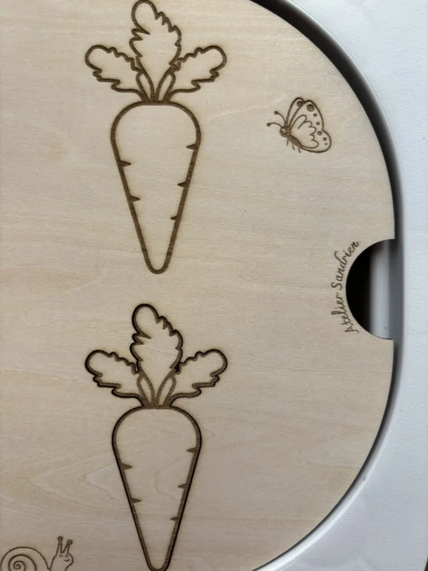 Insert sensoriel en bois - Jardin de carottes