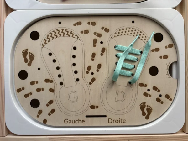 Insert sensoriel en bois faire ses lacets - lacet