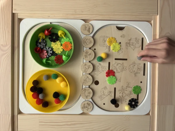 Insert sensoriel en bois - Les pirates (version réaliste)