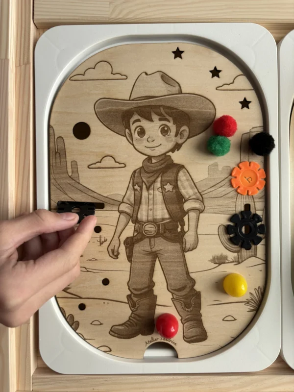Insert sensoriel en bois - Le cow-boy