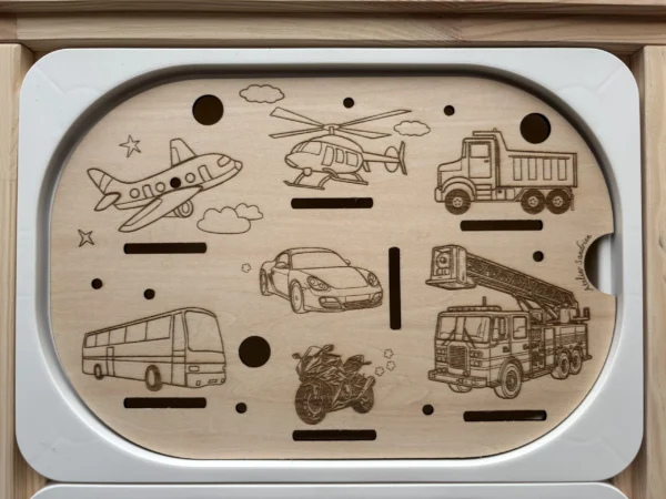 Insert sensoriel en bois avec véhicules gravés (version réaliste)