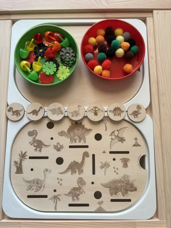 Insert sensoriel dinosaures en bois  - version illustrée