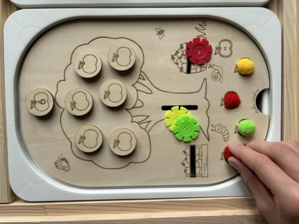 Insert sensoriel en bois - Le pommier