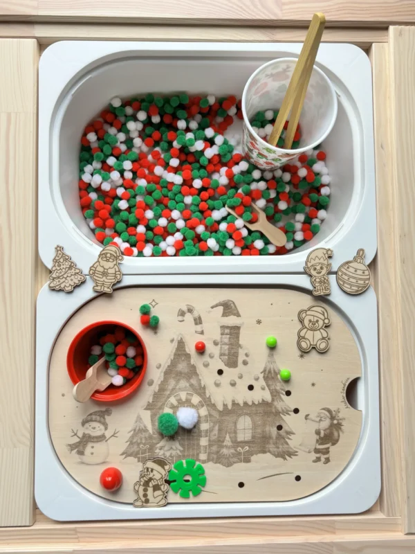 Insert sensoriel en bois - Maison de Noël