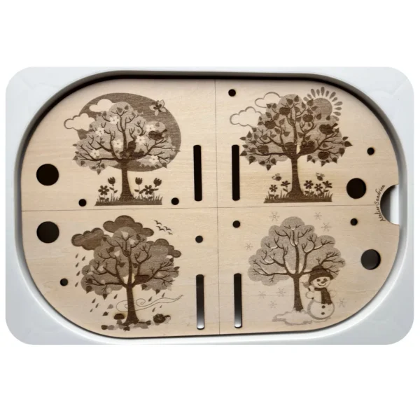 Insert sensoriel en bois représentant les quatre saisons avec arbres illustrés pour activité d’observation et de tri