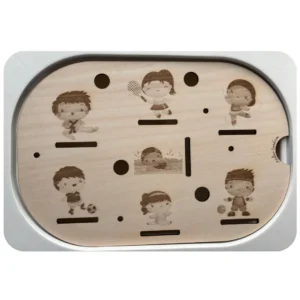 Insert sensoriel en bois illustrant des actions sportives du quotidien pour jeu d’observation