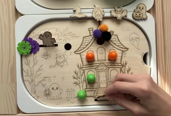 Insert sensoriel en bois - Maison hantée