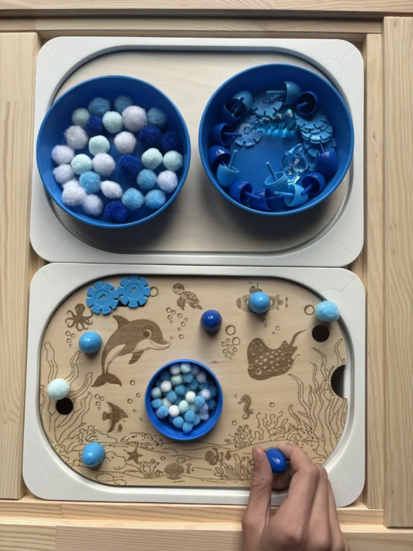 Insert sensoriel en bois - Animaux marins emplacement gobelet