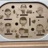 Insert sensoriel en bois métiers du quotidien avec personnages et emplacements pour jetons