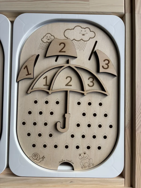 Insert sensoriel en bois - Parapluie numéroté
