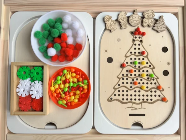 Insert sensoriel en bois - Sapin de Noël à trous