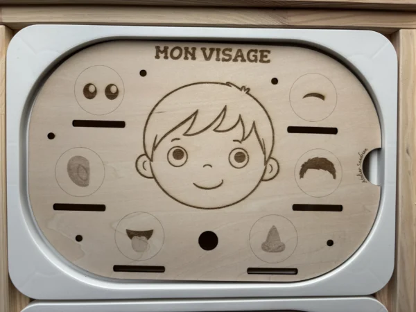 Insert sensoriel en bois le visage