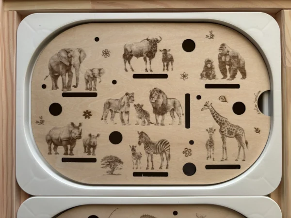 Insert sensoriel en bois - Savane africaine