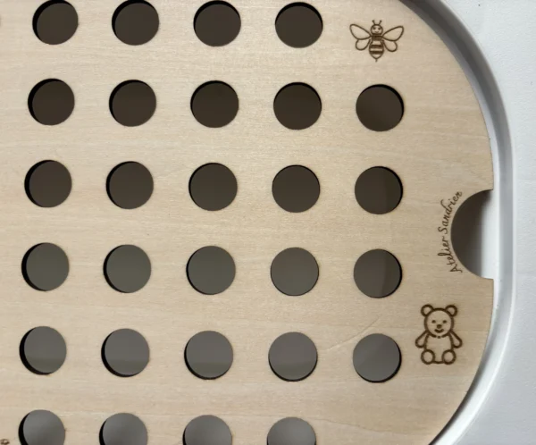 Insert sensoriel en bois - Atelier à trous créatifs