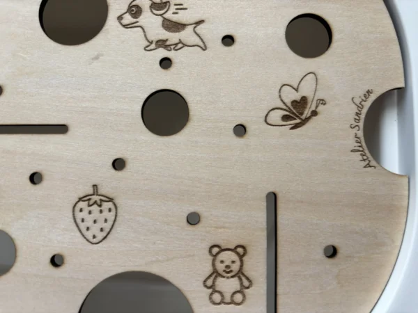 Insert sensoriel en bois - Détails et textures