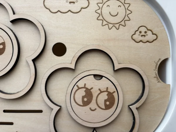 Insert sensoriel en bois - 2 marguerites