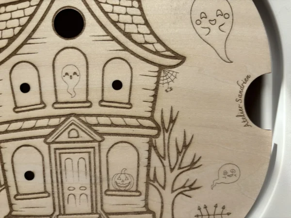 Insert sensoriel en bois - Maison hantée