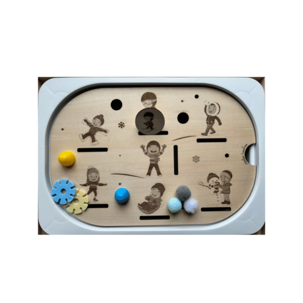 Insert sensoriel personnages d’hiver en bois avec enfants, pompons et engrenages pour activité de tri et d’association visuelle