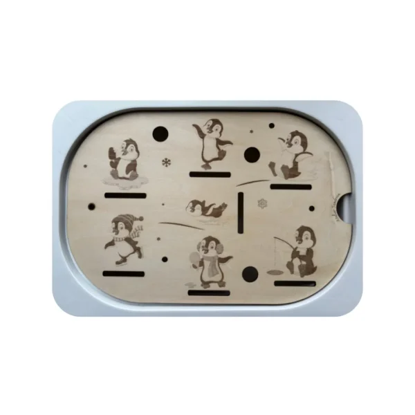 Insert sensoriel en bois avec pingouins gravés pour jeu de tri et de motricité fine