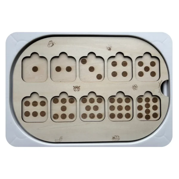 Insert sensoriel en bois avec points à compter de 1 à 10 pour activité de numération