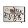 Arbre généalogique en bois rectangulaire personnalisé avec cœurs suspendus, sur fond clair