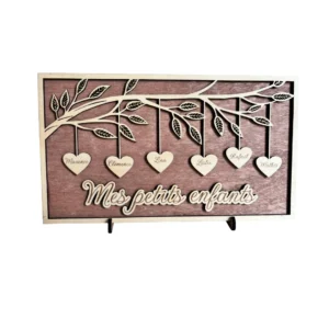 Arbre généalogique rectangulaire en bois foncé avec cœurs suspendus personnalisables