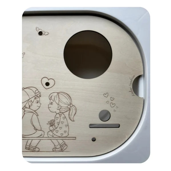 Emplacement pour gobelet sur insert sensoriel en bois Saint Valentin - motricité fine