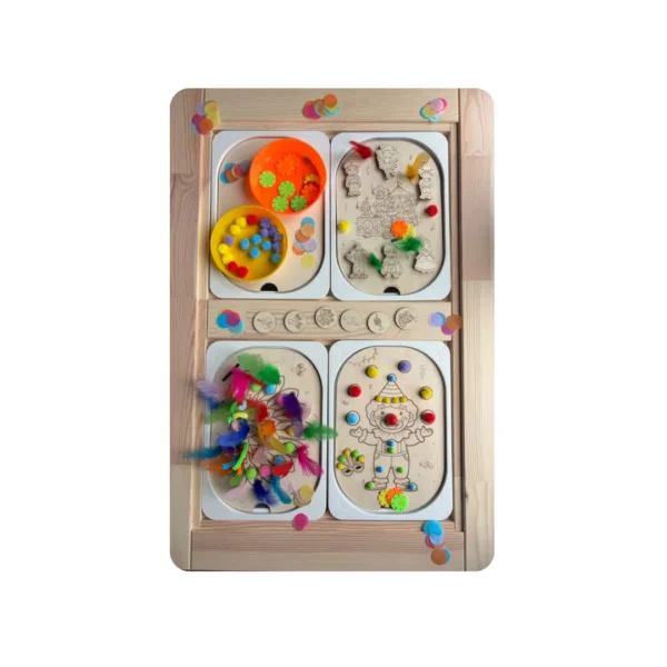 mise en scène de 3 inserts sensoriel bois thème carnaval