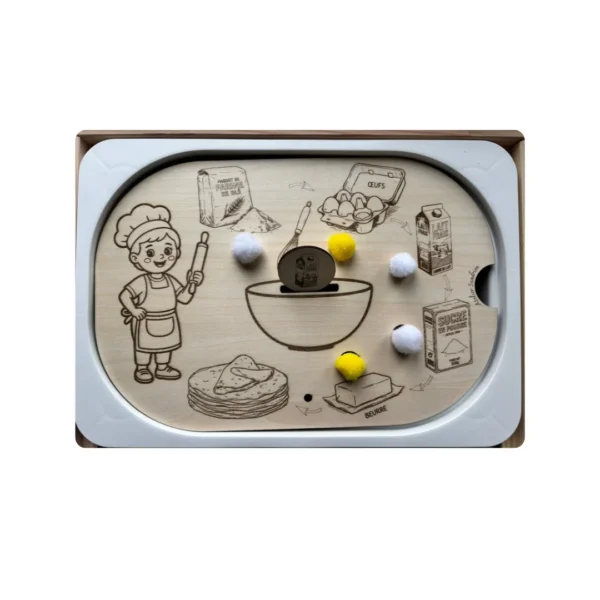 Insert sensoriel en bois – préparation de la pâte à crêpes avec ingrédients illustrés (farine, œufs, lait, sucre, beurre) avec accessoires colorés