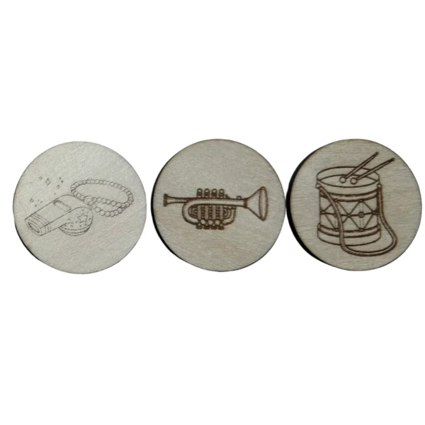 détail Jetons en bois thème carnaval avec accessoires de fête illustrés