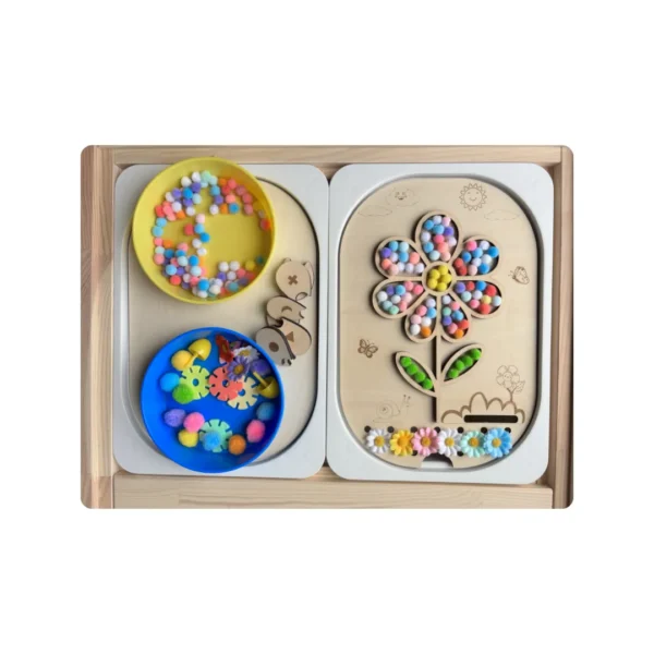 Insert sensoriel - fleur de formes avec bols accessoires