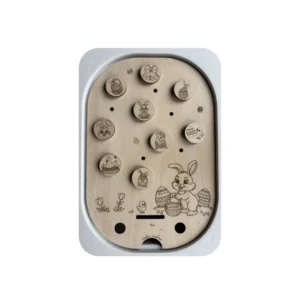 Insert sensoriel en bois thème lapin de Pâques sans accessoires, support éducatif permettant des activités de tri, manipulation et motricité fine pour les jeunes enfants.