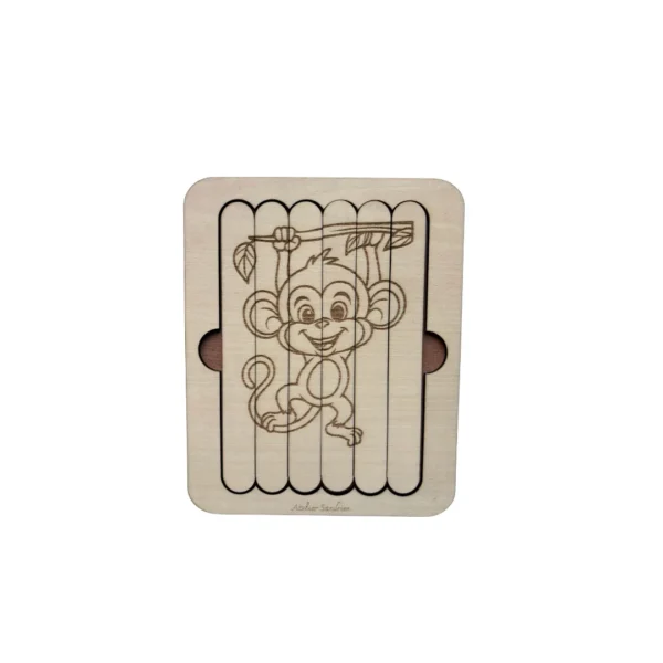 Puzzle en bois en forme de bâton avec un singe gravé, jeu éducatif artisanal pour enfant favorisant la motricité fine.