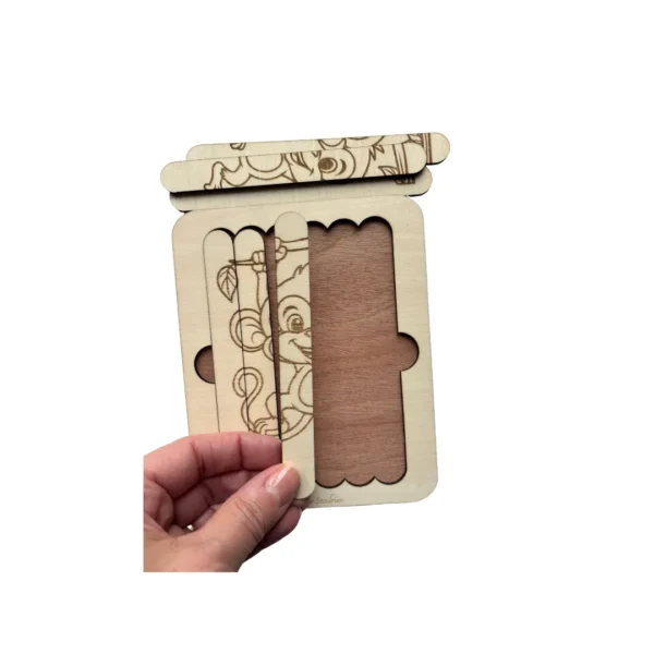 Puzzle en bois en forme de bâton avec un singe g, jeu éducatif artisanal pour enfant favorisant la motricité fine tenu en main
