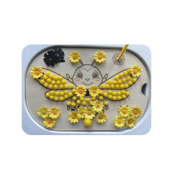 Insert sensoriel en bois - Abeille remplie de picots, fleurs