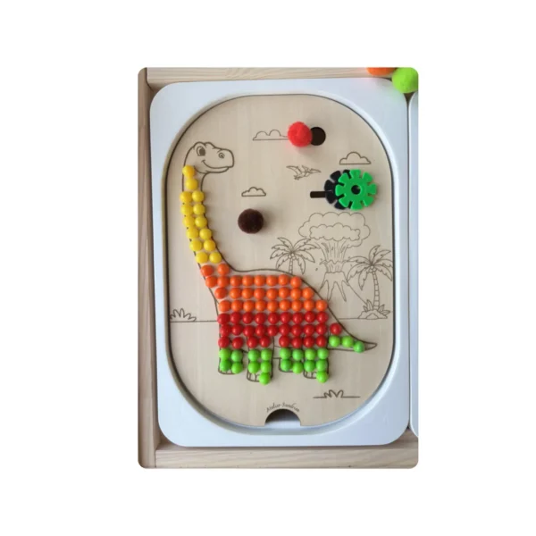 Insert sensoriel en bois diplodocus à trous rempli de picots colorés